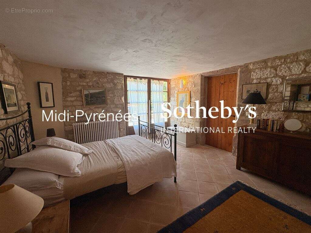 Magnifique maison de village en pierres début XIX° - photo 6