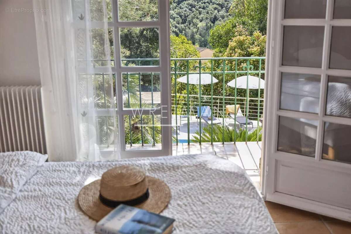 Maison à MANDELIEU-LA-NAPOULE