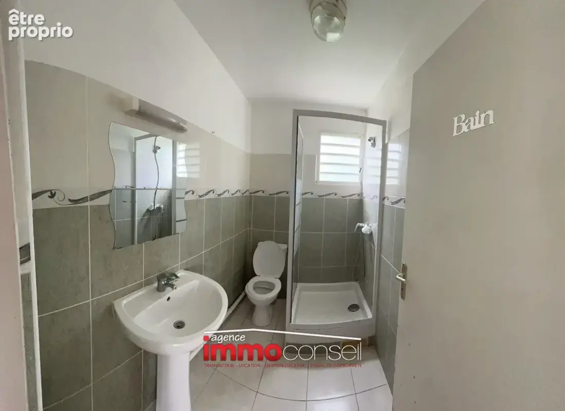Appartement T3 - 2 chambres - Le Lamentin - photo 9