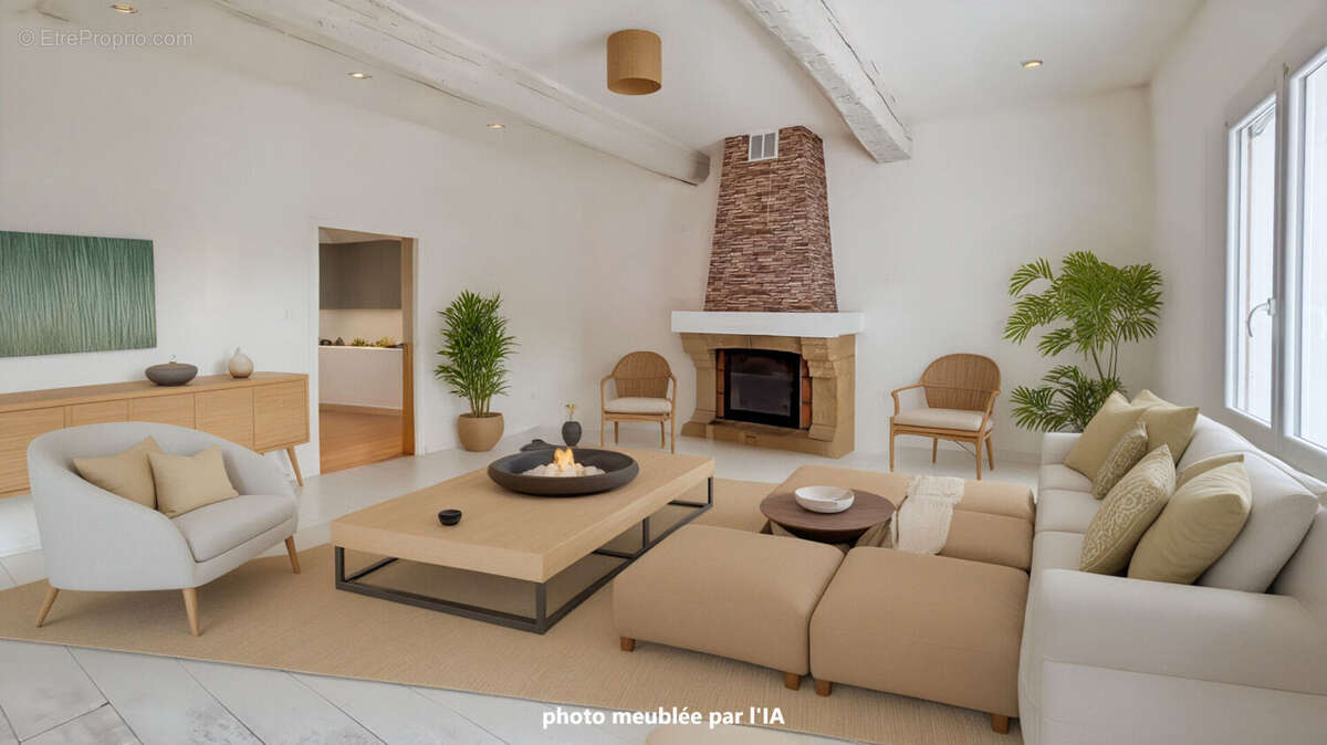 Maison à CHATEAURENARD