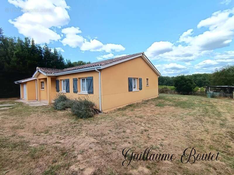Maison à vendre 6 pièces SAINT SEURIN DE BOURG (33) - photo 11
