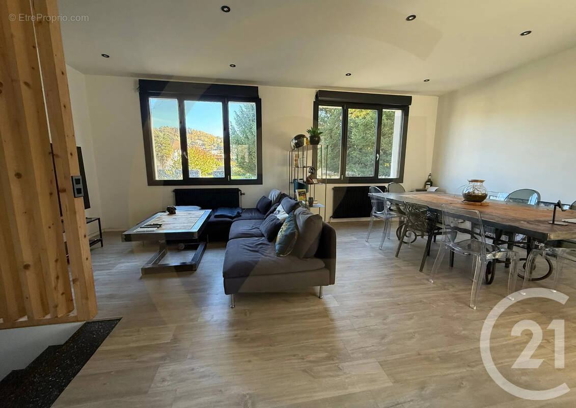 Maison à BOURGOIN-JALLIEU