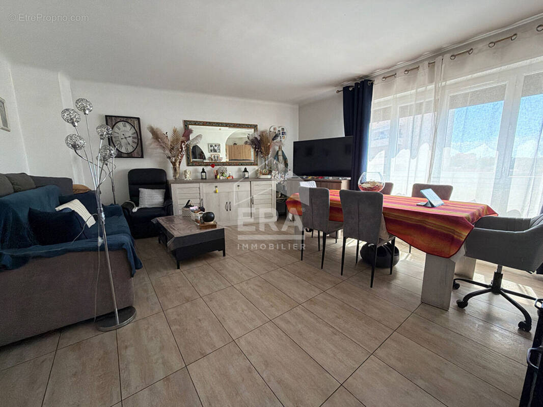 Appartement à LE CANNET