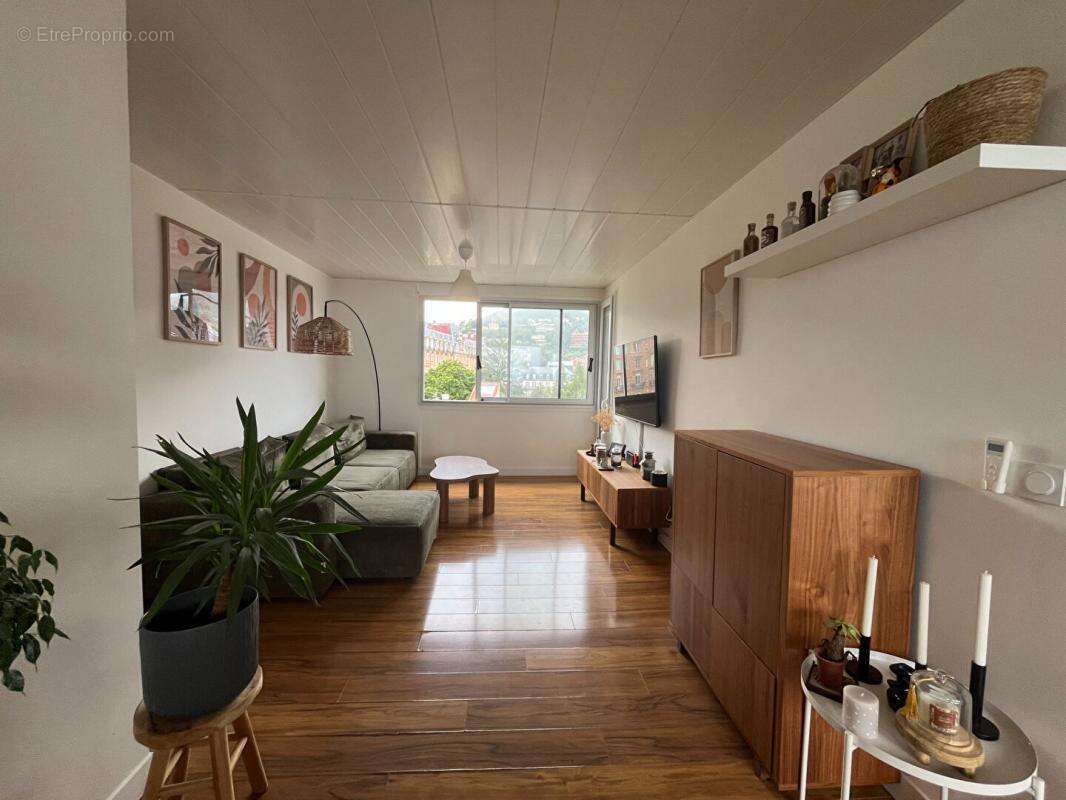 Appartement à CHAMALIERES