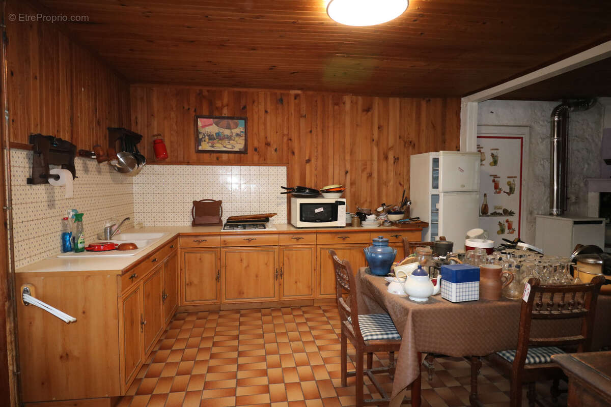 Maison à SAINT-PORCHAIRE