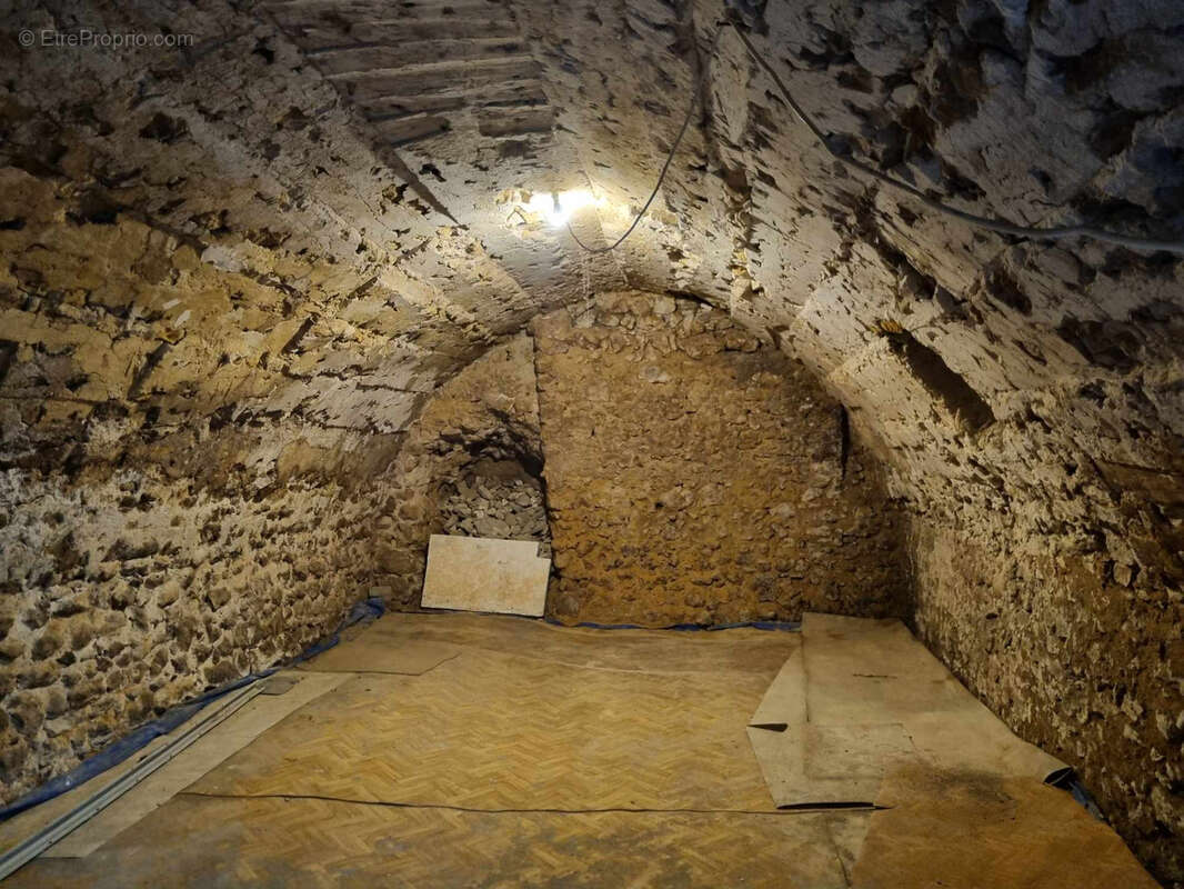 Maison à SAINT-CALAIS