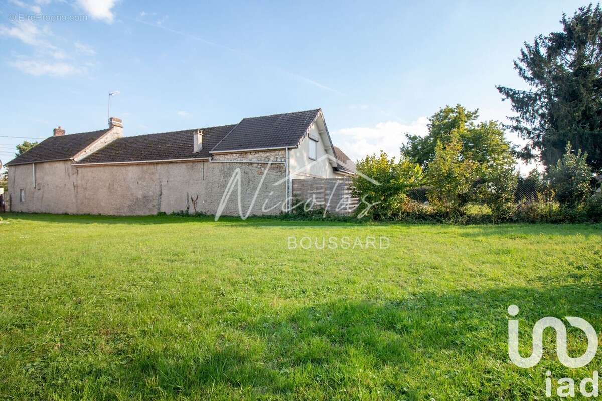 Photo 3 - Terrain à LE PLESSIS-BELLEVILLE