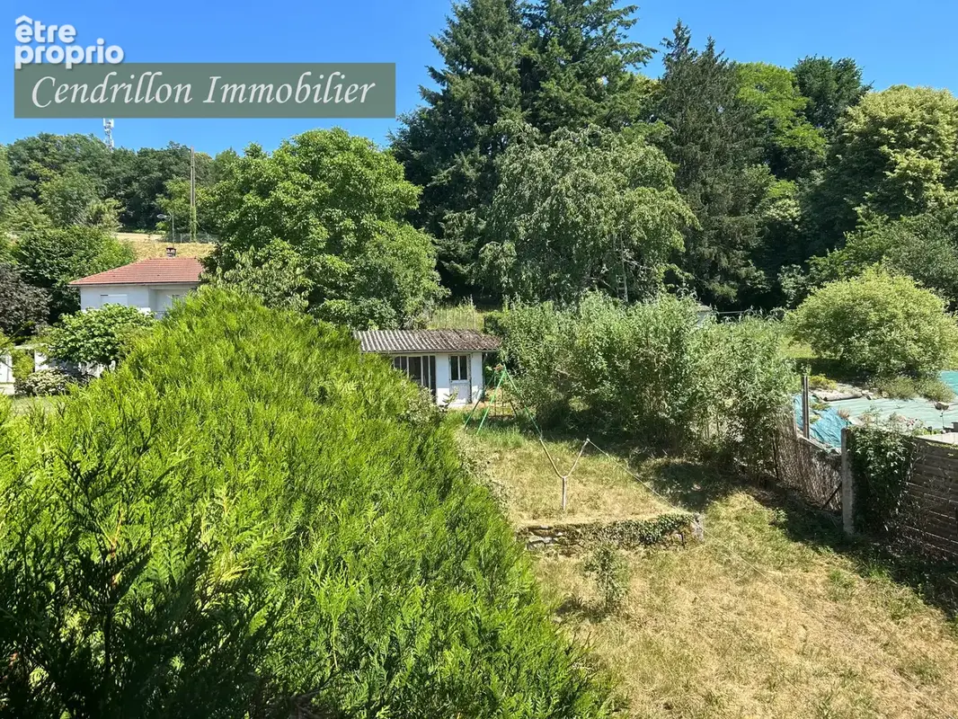 Maison de bourg à rafraîchir, mitoyenne d'un coté, 3 chambres, ~92m2 habitables, sur 438 m2 de jardin - photo 14