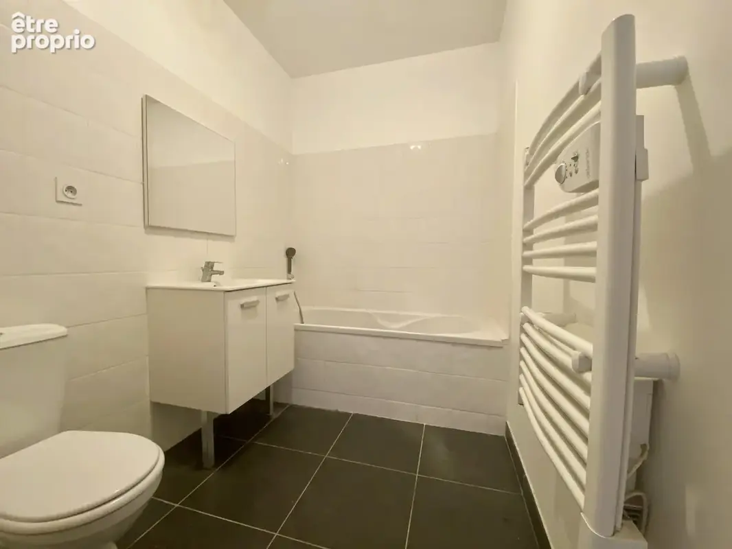 Appartement 288 m² à vendre à Bourg-De-Peage (26300) - photo 7