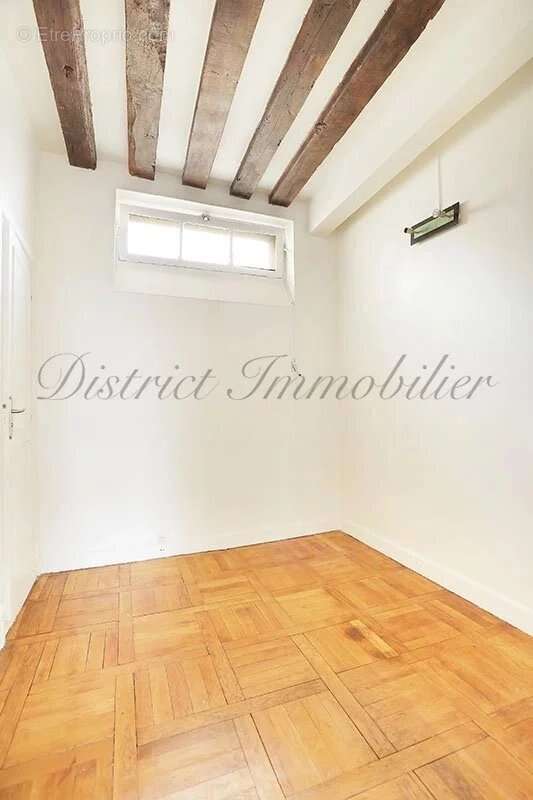 Appartement à PARIS-4E