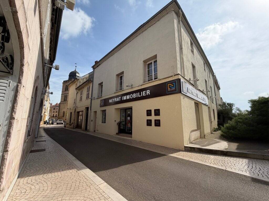 Appartement à PARAY-LE-MONIAL