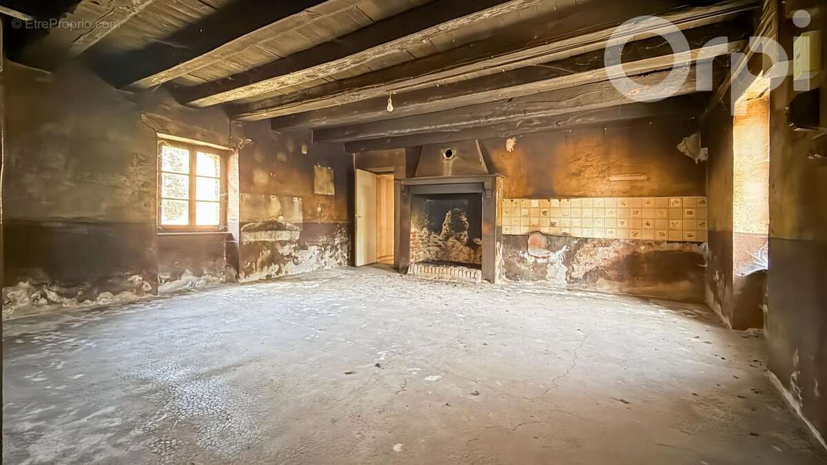 Maison à rénover avec ses 3 granges - photo 9