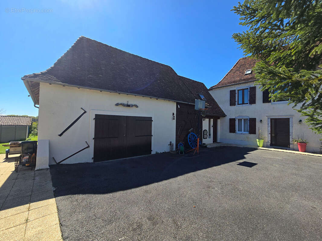 Maison à MAZEROLLES