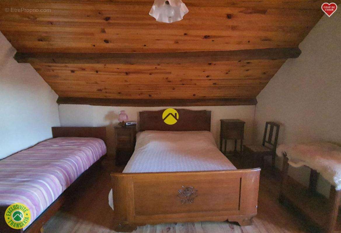 Maison à CONDAT-EN-COMBRAILLE