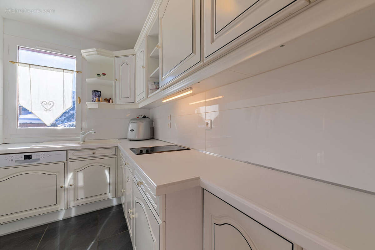 Appartement à LES ALLUES