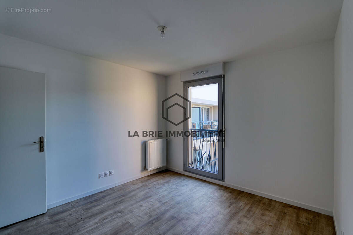Appartement à CHENNEVIERES-SUR-MARNE