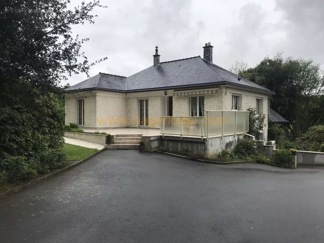 Maison à PORT-BRILLET