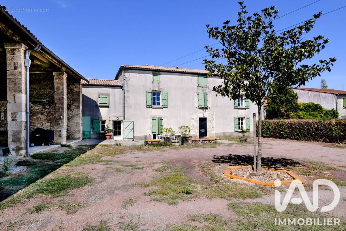 Photo 1 - Maison à CHERVEUX