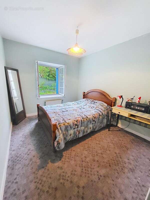 Photo 9 - Maison à PLEUGRIFFET