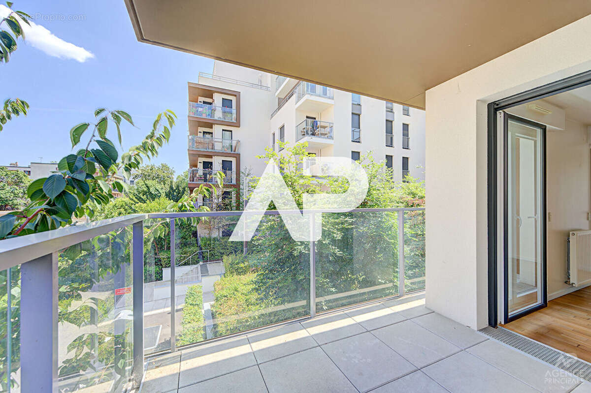 Appartement Rueil Malmaison 3 pièce(s) 57.38 m2 - photo 3