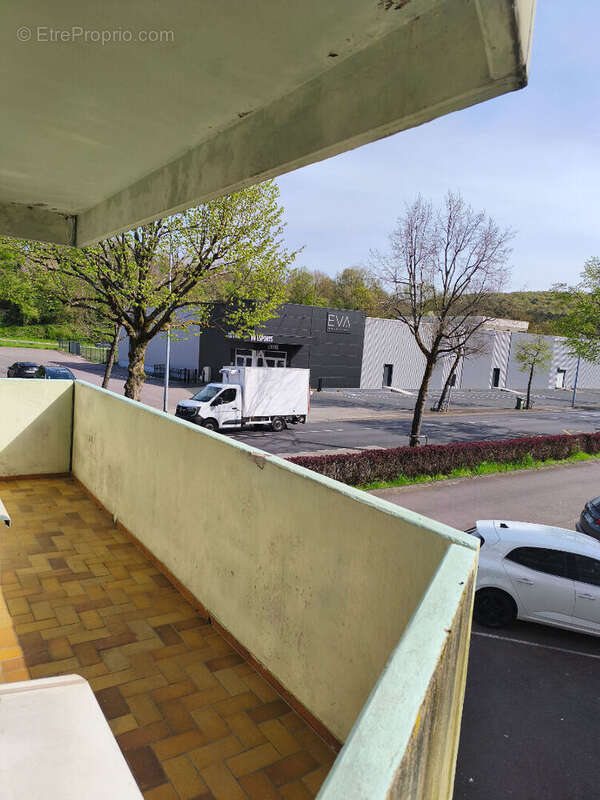 Saint Avold T2 avec balcon et ascenseur - photo 2