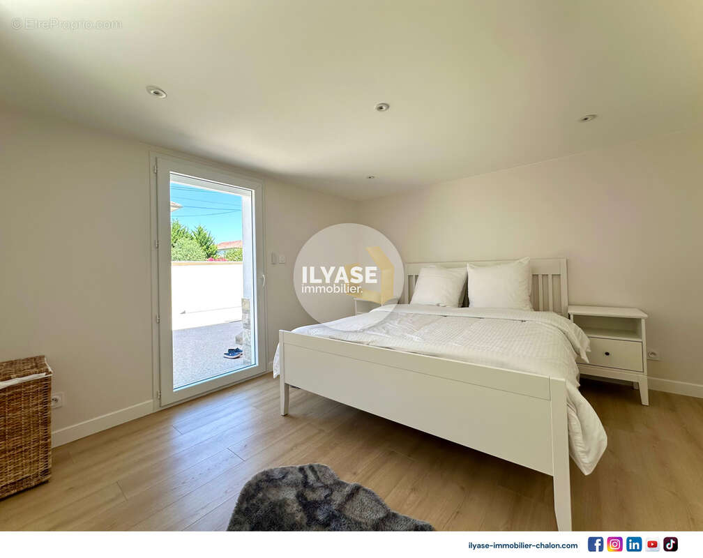 Maison de ville 182 m2  5 CH  705 m2  Piscine - photo 22