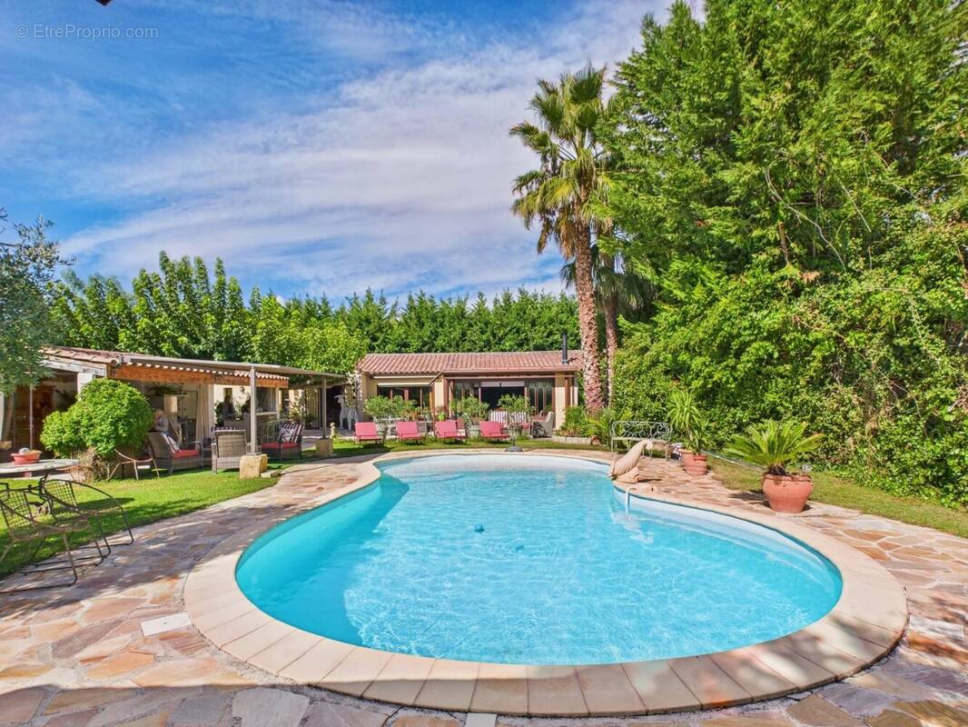 Maison à SALON-DE-PROVENCE