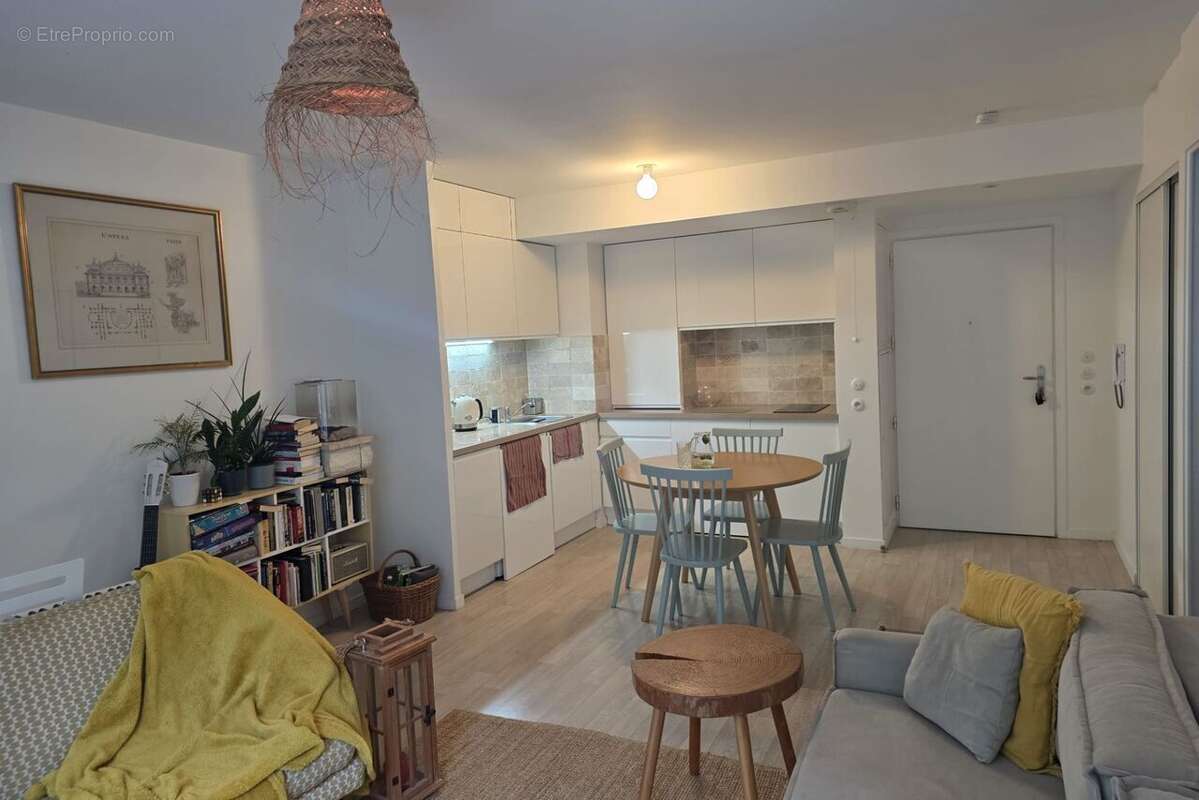 Appartement 42 m² à Valenton  - photo 3