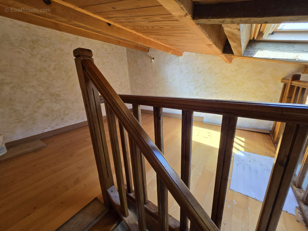 Maison à AIGLUN