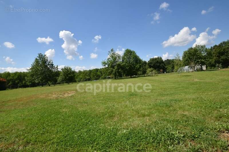 Maison à MAUVEZIN-SUR-GUPIE
