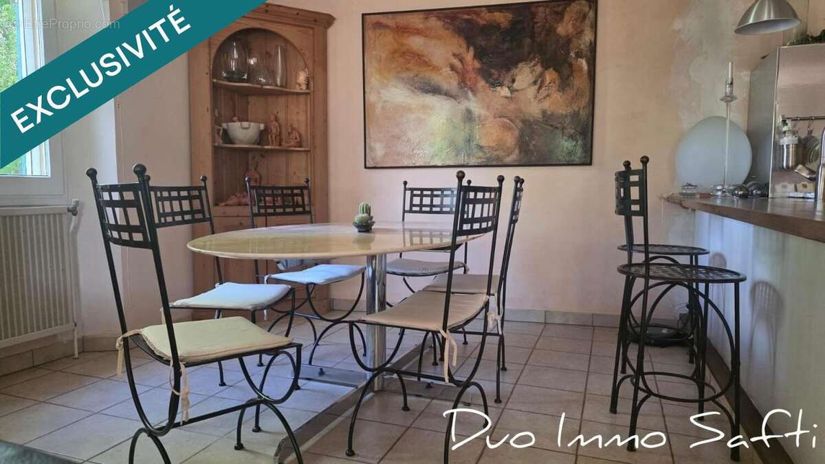Maison 112 m² à Allemagne-En-Provence  - photo 7
