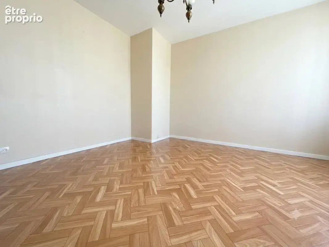 Appartement à FONTAINE