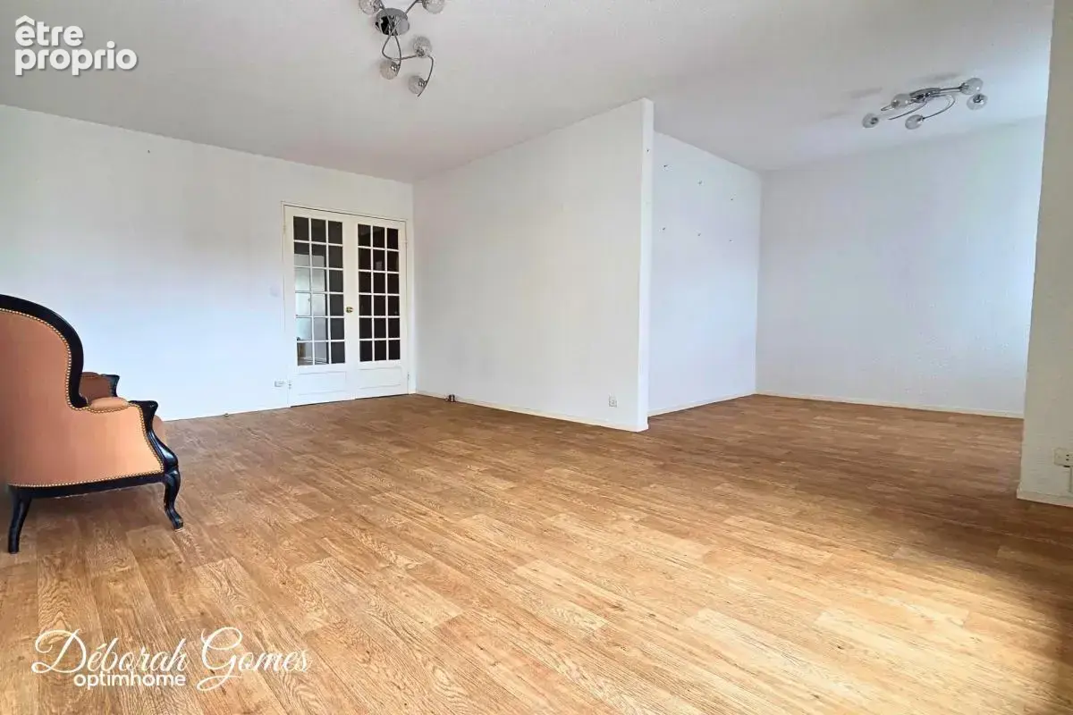 RARE Pau centre ville – 4 chambres, double salon, garage et parking - photo 15