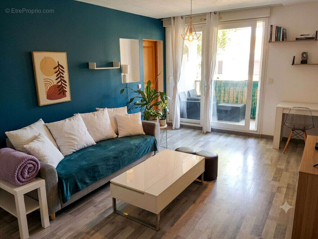 A Mitry-Mory ! Résidence « Les Cèdres » ! Cadre sécurisé, verdoyant et familial pour cet Appartement F4. - photo 2