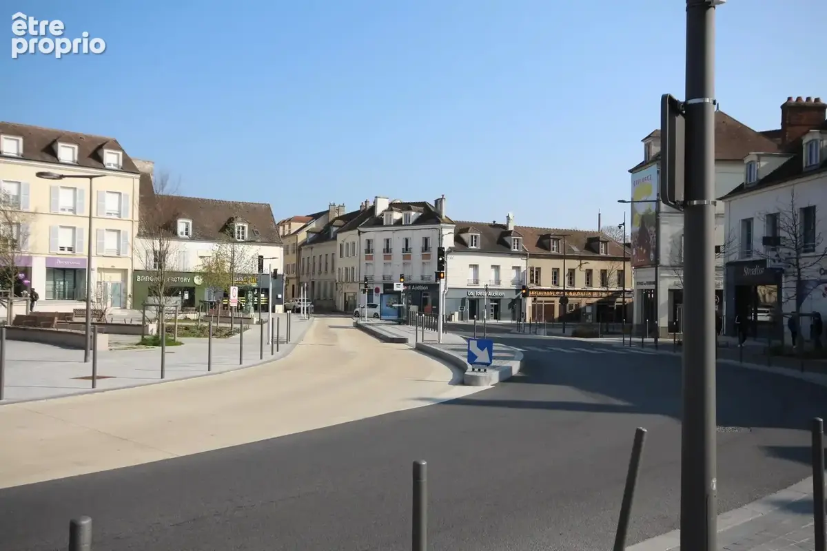 Local commercial vendu occupé Place Saint Jean - photo 4