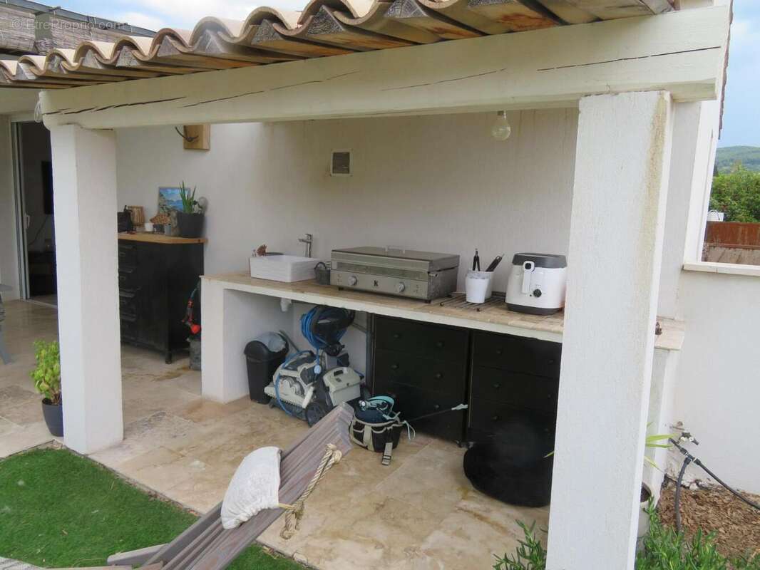   - Maison à DRAGUIGNAN