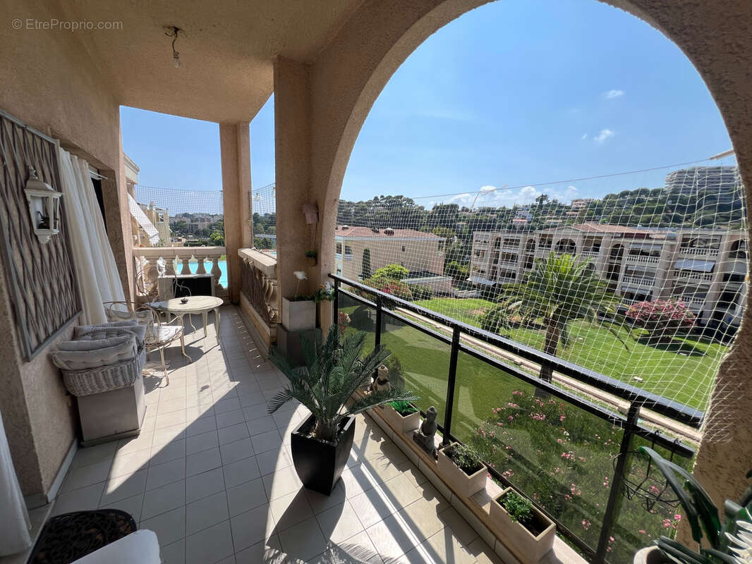Appartement 56 m² à Le Cannet  - photo 2