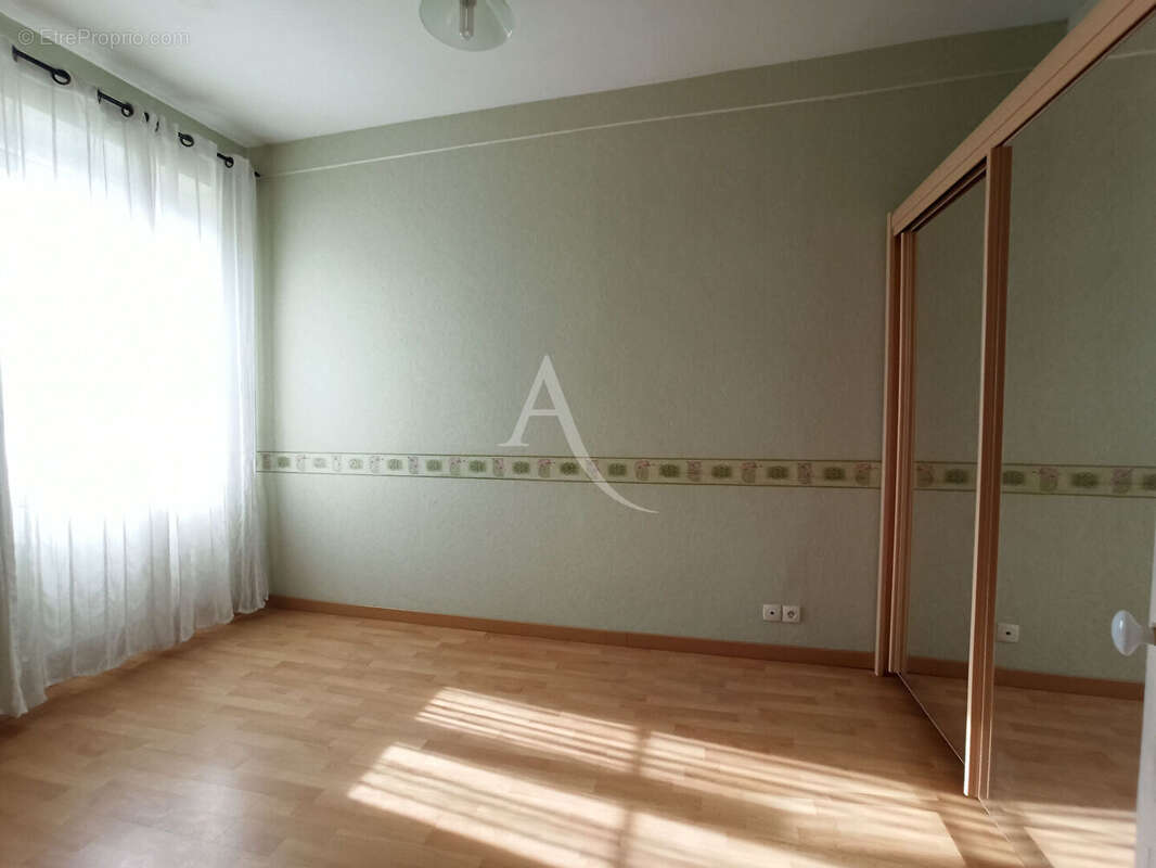 Maison à NOYERS-SUR-CHER