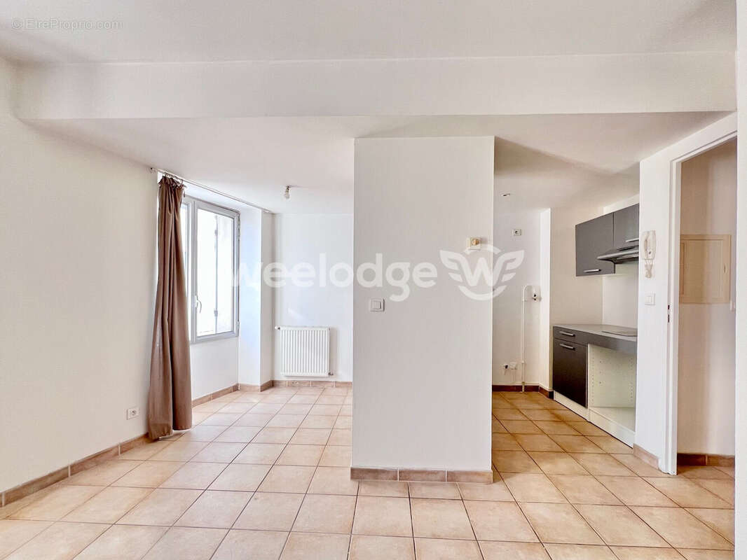 Appartement à SORGUES