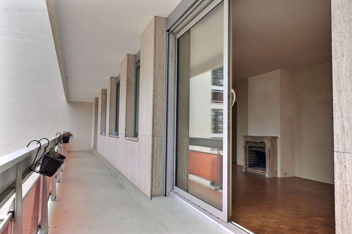 Appartement à MAREIL-MARLY