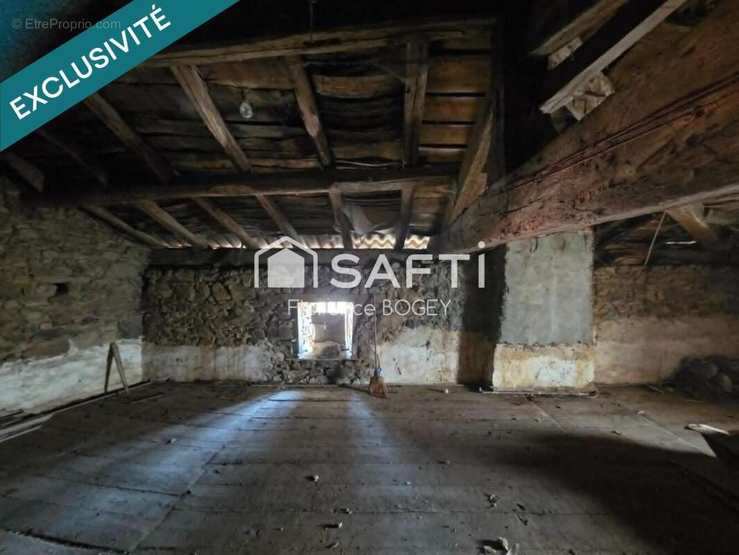 Photo 9 - Maison à BUSSIERE-POITEVINE