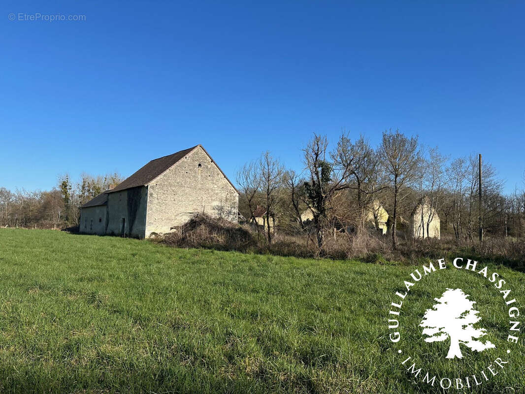 Maison à SAINT-ELOY-DE-GY