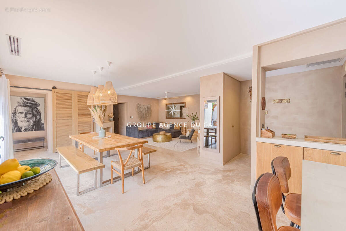 Maison à FREJUS