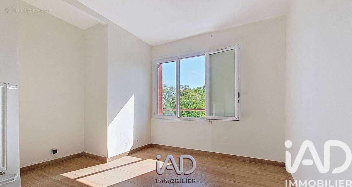 Photo 4 - Appartement à SAINTE-GENEVIEVE-DES-BOIS
