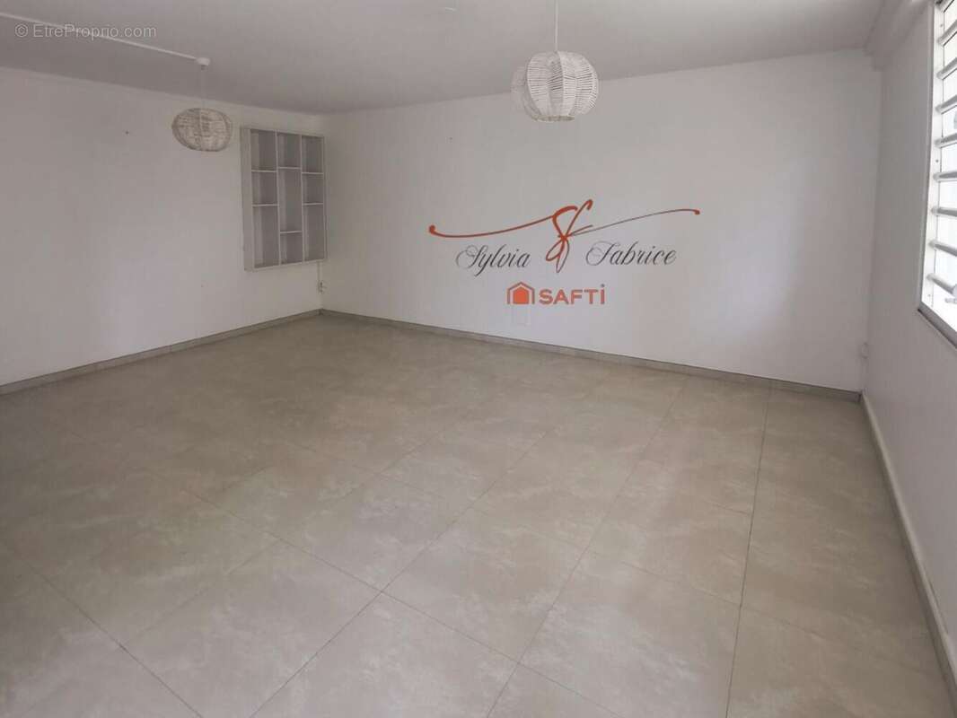 Photo 9 - Appartement à LE LAMENTIN