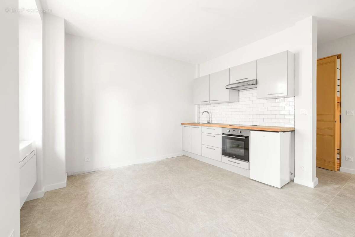 La Turbie - Appartement 2P de 26 m² entièrement rénové -  Location saisonnière autorisée - photo 3
