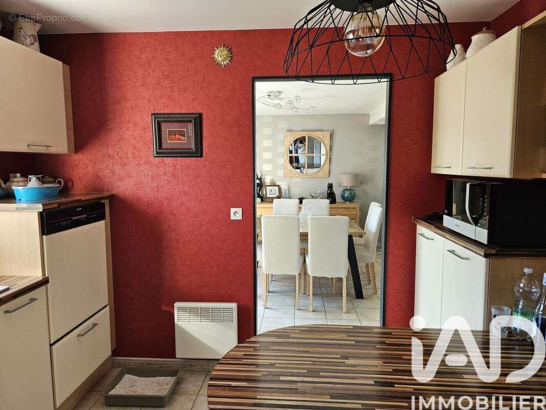 Maison 95 m² à Cornille  - photo 5