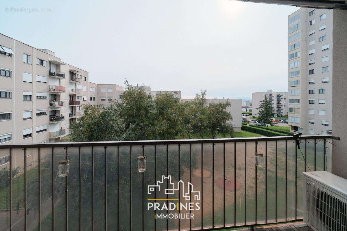 Appartement à SAINT-PRIEST