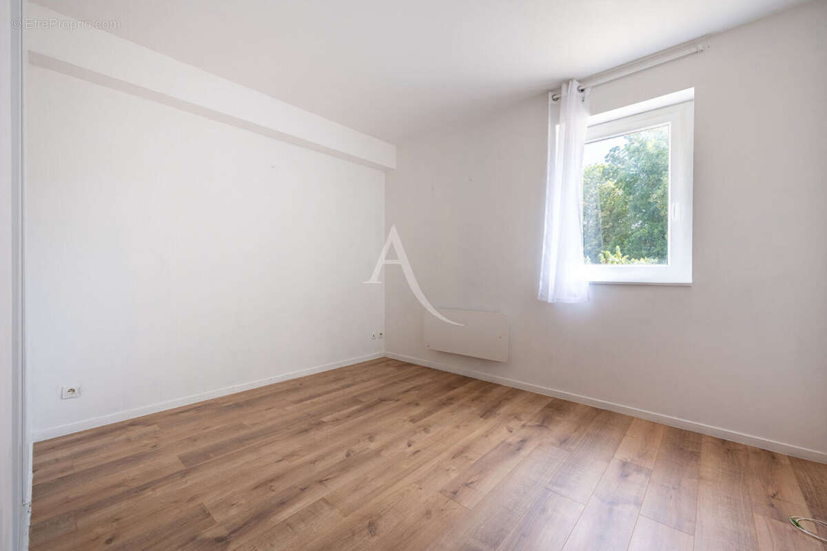 Studio rénové à pontoise - l'opportunité investisseur ! - photo 2