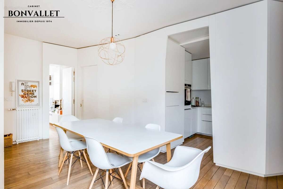 Appartement à PARIS-15E